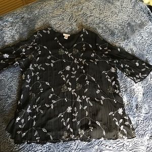 Avenue Black and White Lined Top